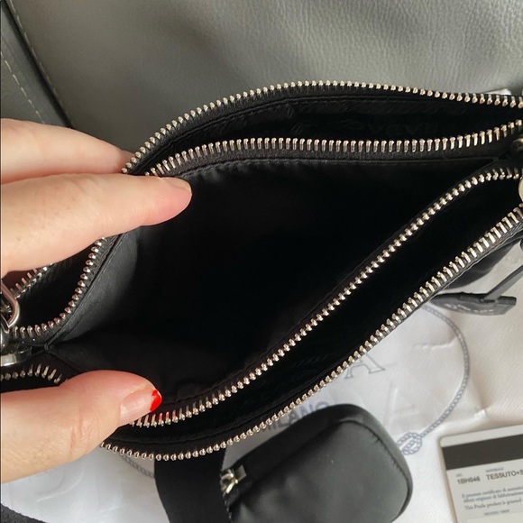 ❌SOLD❌PRADA RE-EDITION 2000 NYLON - Picture 9 of 12